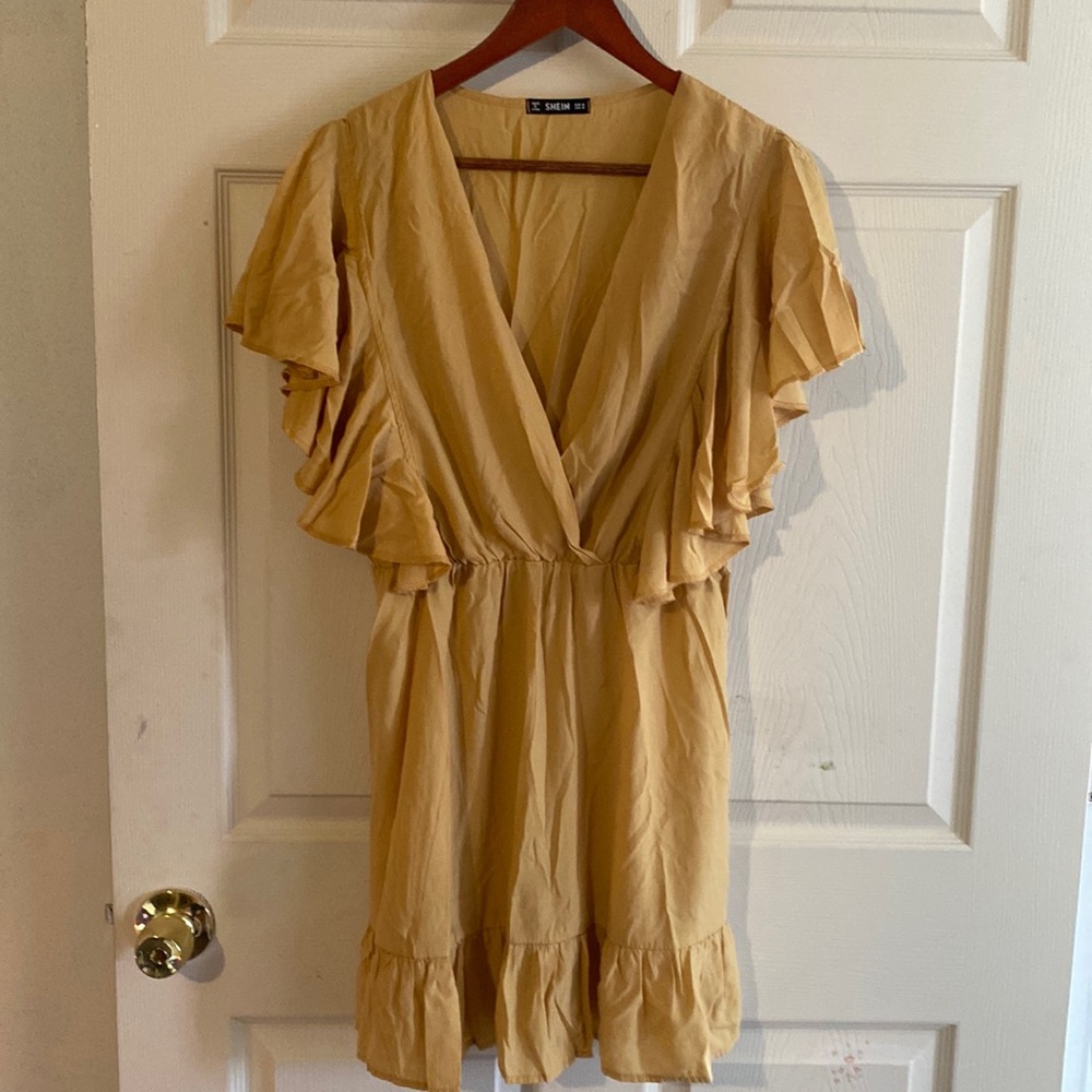 Yellow dress